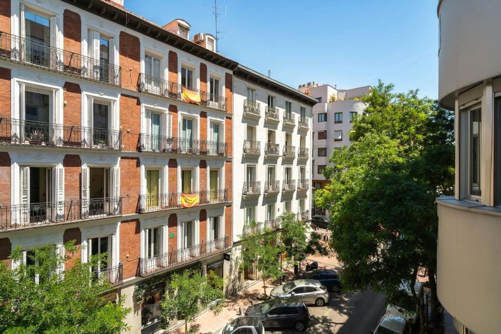 Apartment Exterior Flat In The Golden Mile In - 3 Madrid